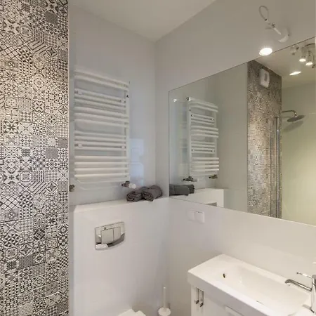 Chmielna Park Apartman *