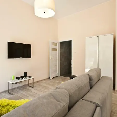 Chmielna Park Apartment *
