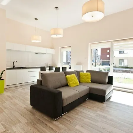 Chmielna Park Apartment