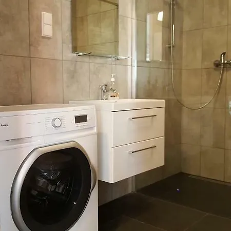 Chmielna Park Apartmán *