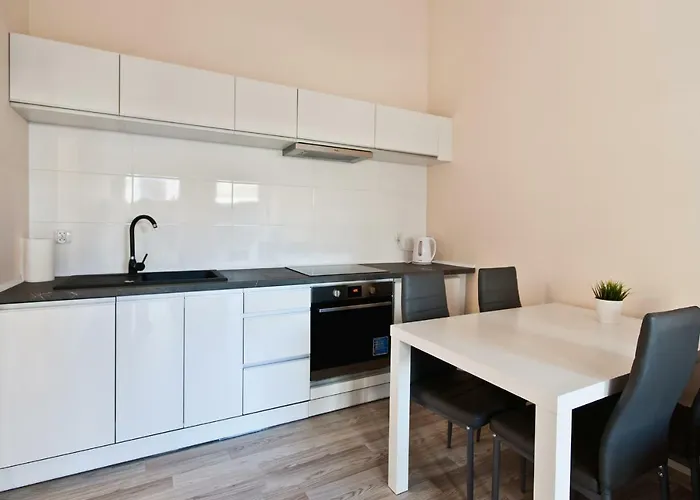 Chmielna Park Apartment